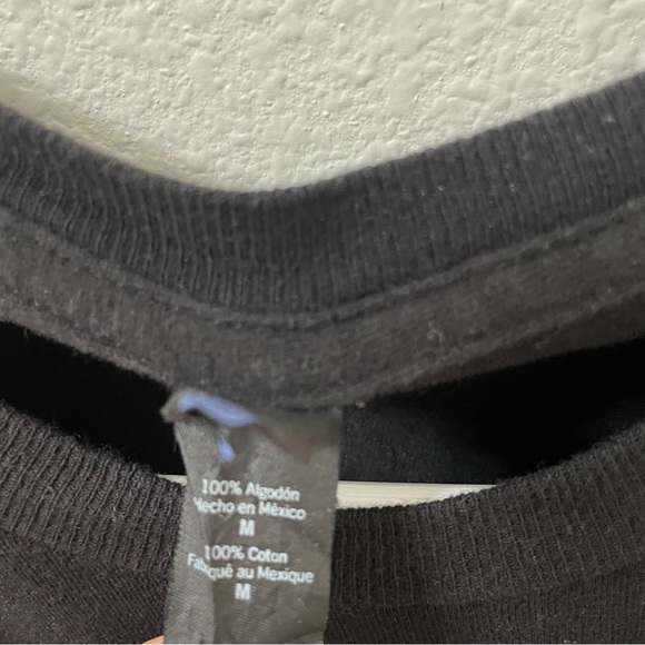 Brad paisley beat this winter tour shirt black medium - Picture 3 of 4